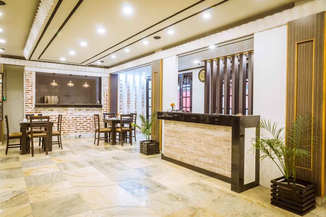Harati Manor Inn Kathmandu Exterior photo